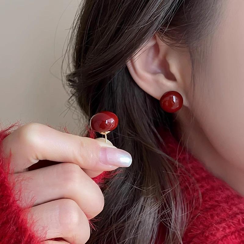 Product Introduction of Ankela Red Steamed Bread Pearl Stud Earrings for Women Light Luxury Minority Simple All-Matching Graceful Bread Bead Beanie Earrings Earrings 24