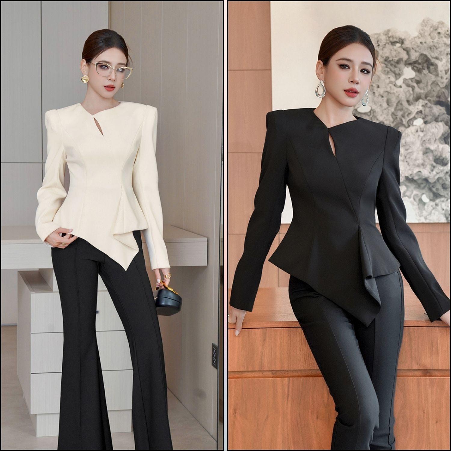 FOLADY - P775 Blazer premium wanita dengan kancing gold, tampil elegan dan modern dengan potongan unik yang memberi kesan eksklusif. Cocok untuk gaya kantor, meeting penting, maupun acara formal, nyaman dipakai seharian. FOLADY - P775 Blazer premium wanita dengan kancing gold, tampil elegan dan modern dengan potongan unik yang memberi kesan eksklusif. Cocok untuk gaya kantor, meeting penting, maupun acara formal, nyaman dipakai seharian.