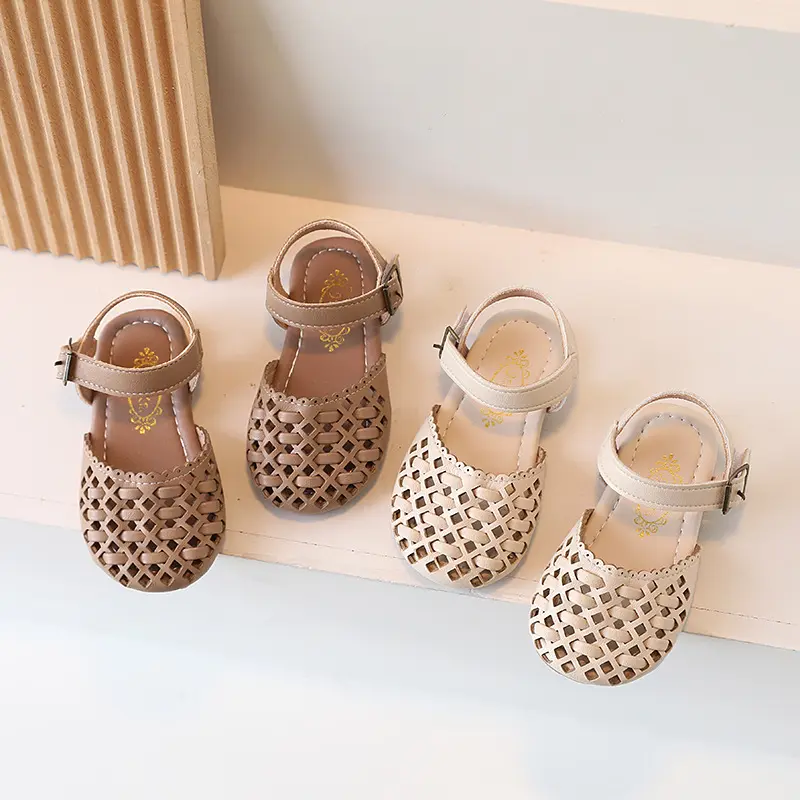 Sandal Kaki Tertutup Kanak-kanak, Koleksi Musim Panas 2024 Baharu, Kasut Puteri Berongga Tenunan Perempuan, Tapak Lembut Anti-Tendangan, Sesuai untuk Bayi dan Kanak-kanak Kecil Shoes