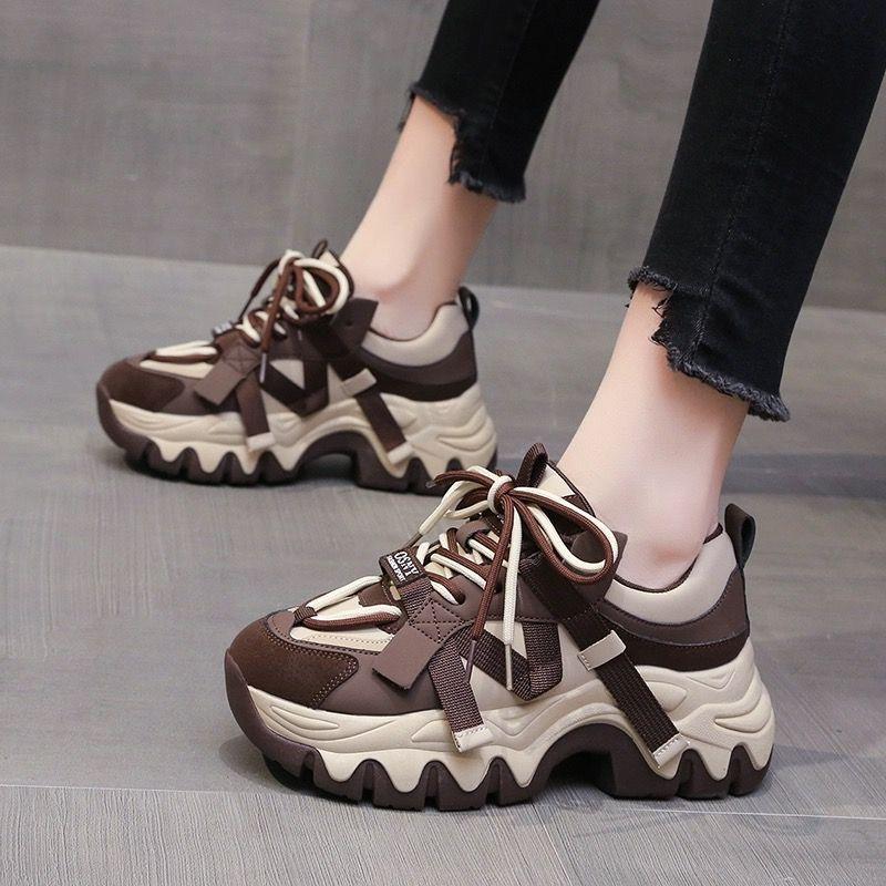 Product Introduction of 2024 new women's sports shoes Korean style height-increasing sports running shoes thick soled sports women Girl Sneakers Walking Shoes 22