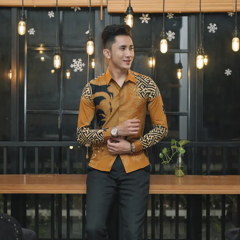 Batik Sastra Jendra. Kemeja Batik Pria modern Motif Barcode 1