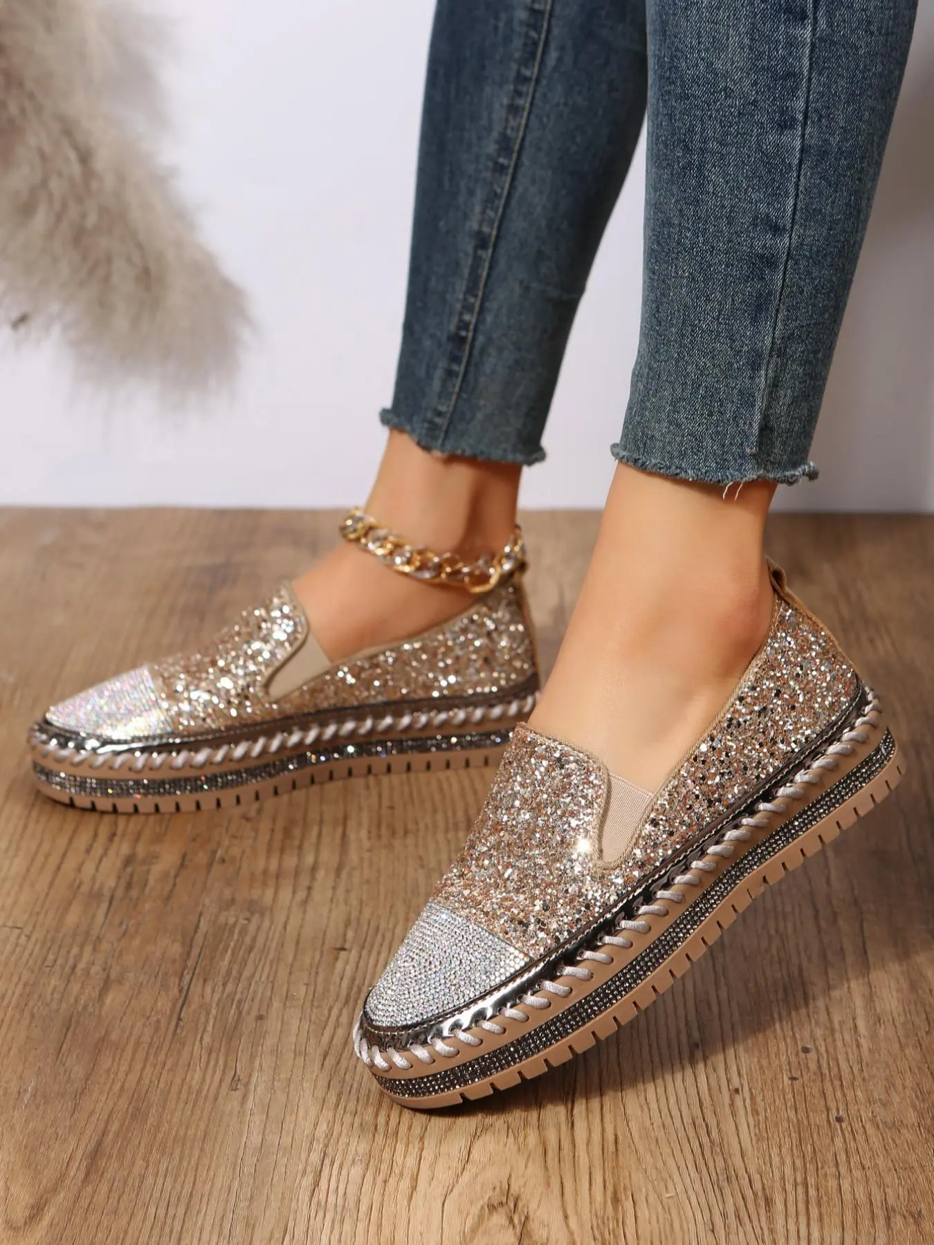 Women's Fashion Rhinestone Decorated Slip on Platform Shoes, Walking Shoes, Casual Lightweight Glittering Sequin Decor Shoes for Daily Wear, Footwear, Non-slip Comfortable Shoes for Women & Girls