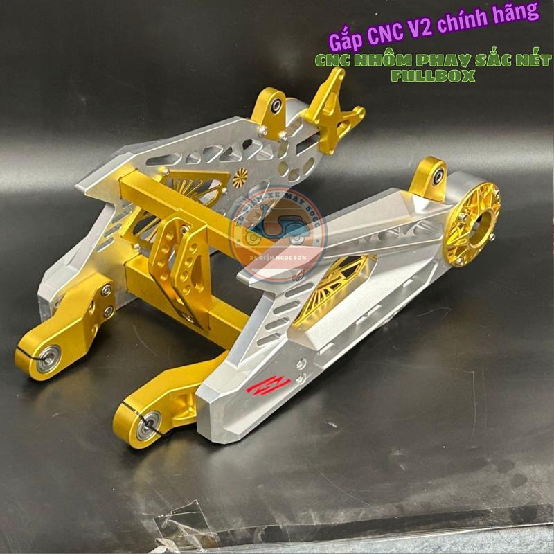 Gắp CNC V2 Real chính hãng Nhôm Phay Nguyên Khối, Càng sau cho xe điện, độ hoàn thiện cao, chi tiết sắc nét dày dặn