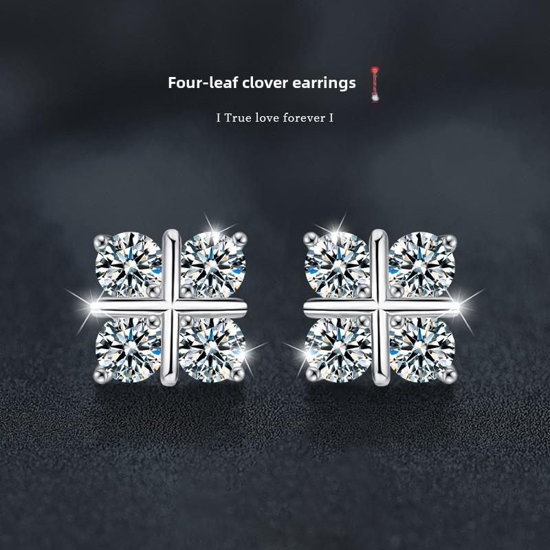 Product Introduction of 925 Sterling Silver Gold-Plated Moissanite Stud Earrings – 4-Leaf Clover Design, 0.40ct, Simple & Luxurious 8