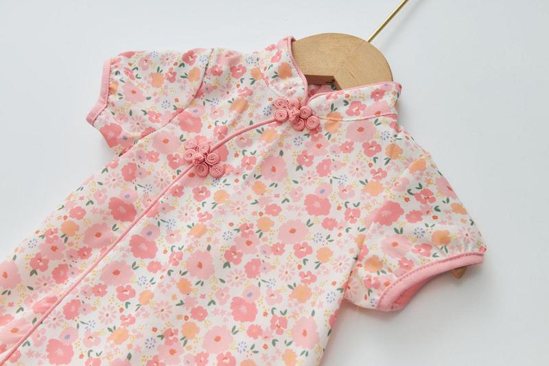 Product Introduction of Baby Girl Pink Floral Cheongsam Dress 0820X 15