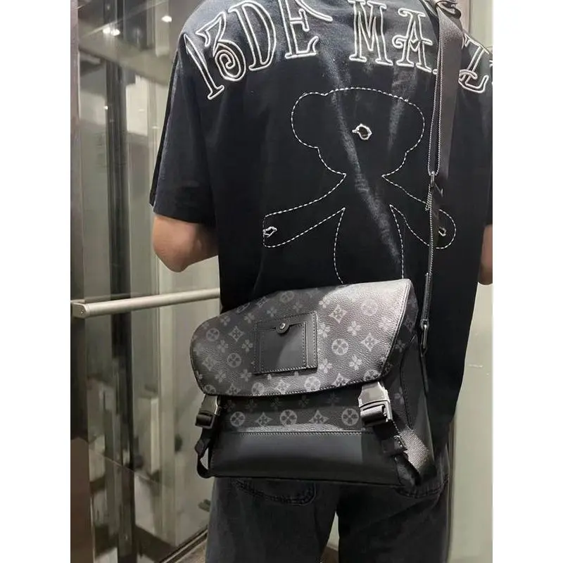 French Style Men's Bag 2024 New High-Grade Fashion Brand Fashion Large Capacity Shoulder Messenger Bag Men's Poor Bag