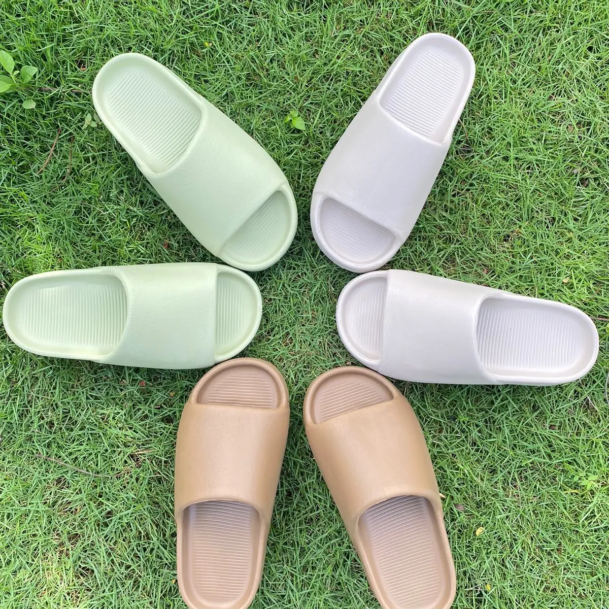 Dép Bánh mì đúc nguyên khối bản Calm Cá tính, năng động,quai dày, phom cứng, đế cao 4cm  DéP Nam Slipper, dép quai ngang, dép nam, dép nữ Jean