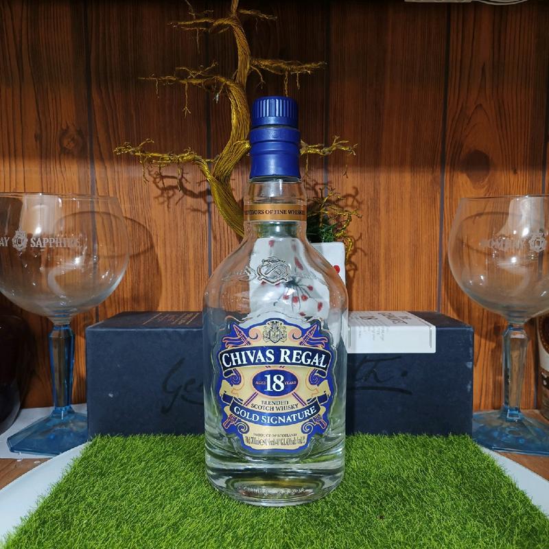 Vỏ chai rượu ngoại Chivas 18 năm 700ml Xuất xứ Scotland mới đẹp Decor Phòng (Chai rỗng) Trang Trí Nhà Cửa