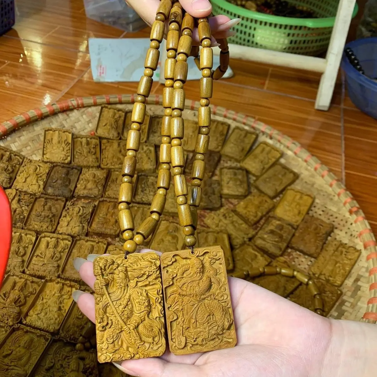 Dây Chuyền Gỗ Thơm Bách Xanh Women