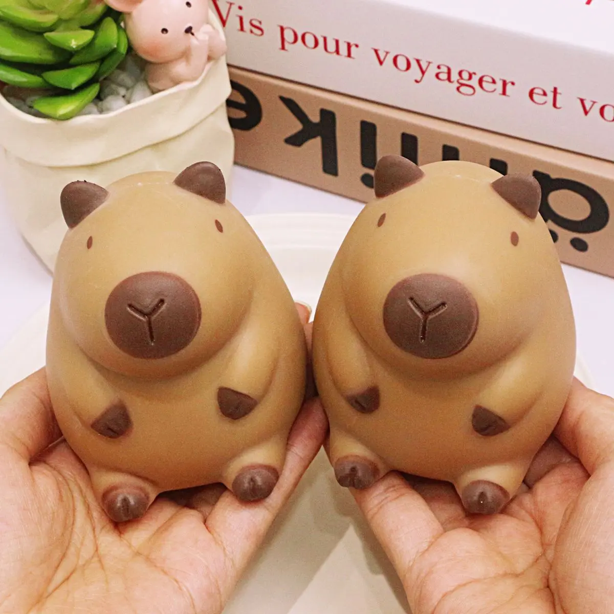 Super Hot and Stable Mood Capabala Pinch Cute Capybara Soft Glue TPR Slow Rebound Decompression Toy