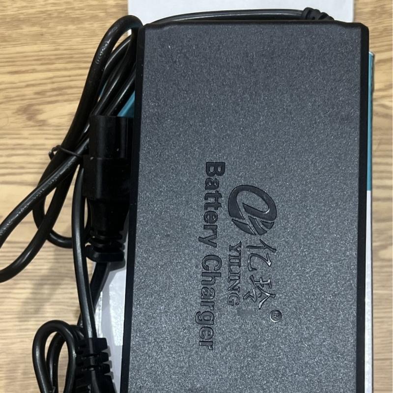 Bộ sạc pin Lithium cao cấp 48V 60V 72V có chế độ tự ngắt - Hàng chất lượng