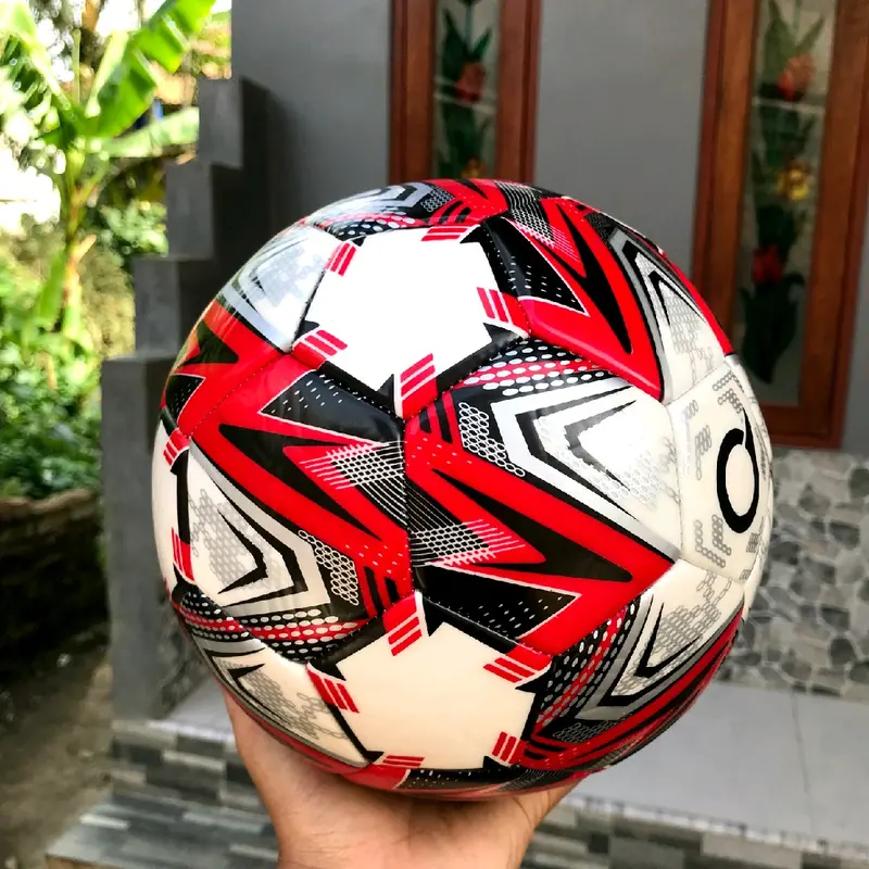 Bola Sepak Ortuseight Size 4 dengan Gratis Pompa Mini Jaring Dop Pentil Ball Outdoor bola mini soccer 3