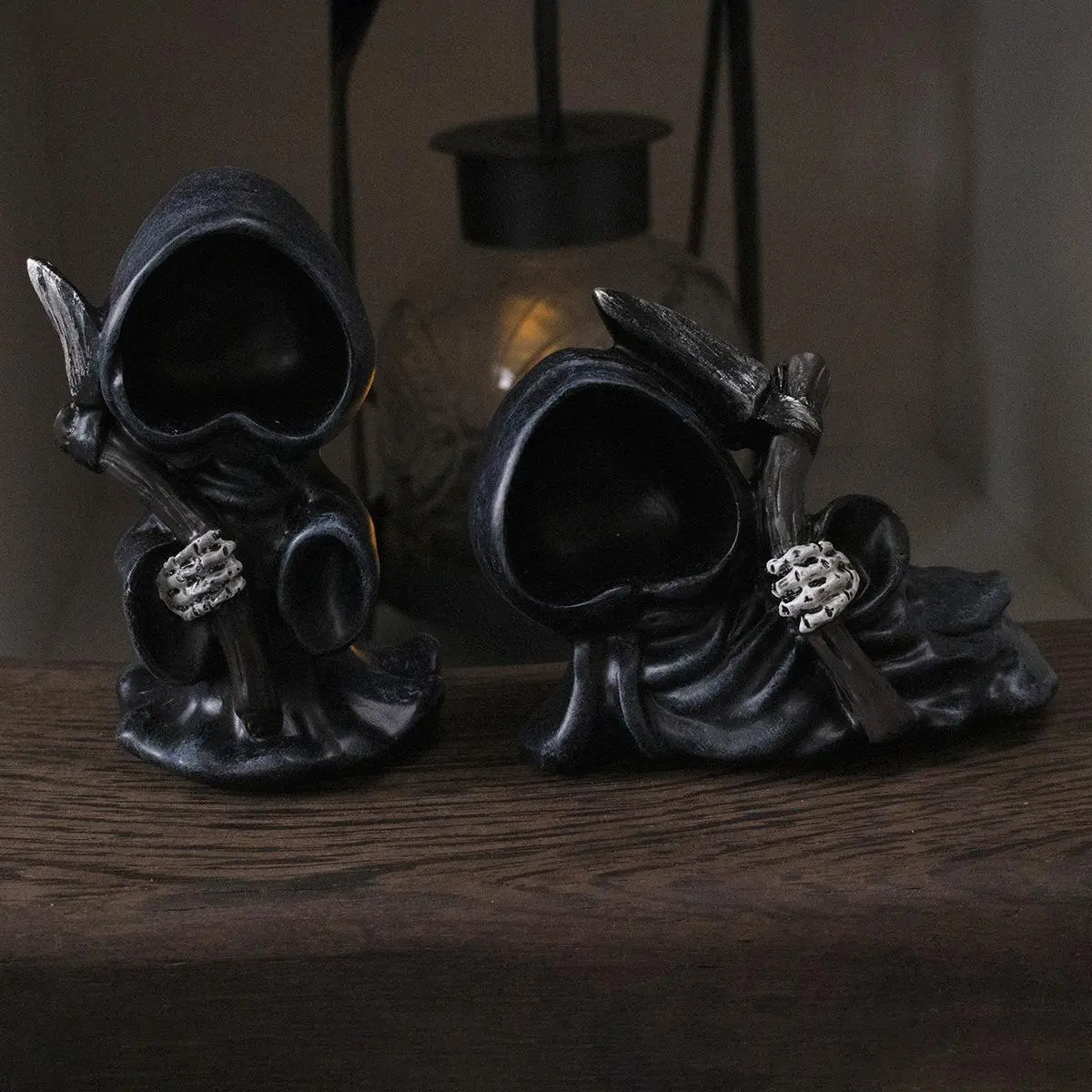 Ghost Design Resin Decoration, 1 Count Ghost Of Death Decoration, Desktop Decorative Ornament, Home Decor for Living Room Bedroom, Party Accessories