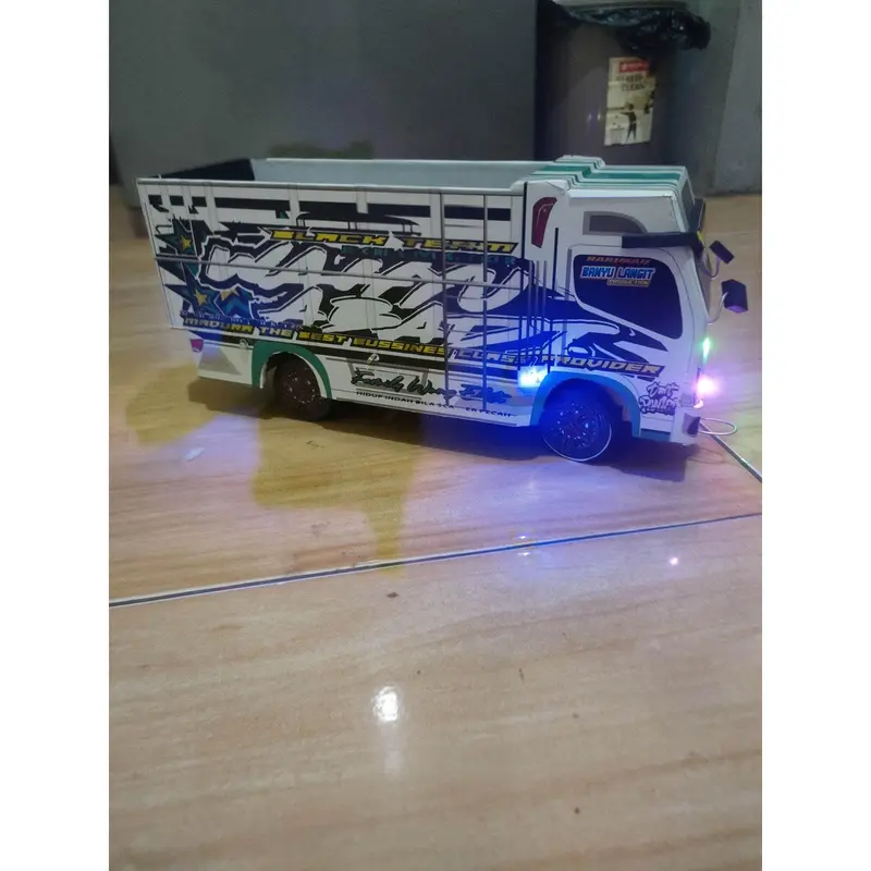 Miniatur truk oleng Canter mobil mainan anak kekinian bisa belok kanan kiri bonus terfal 5