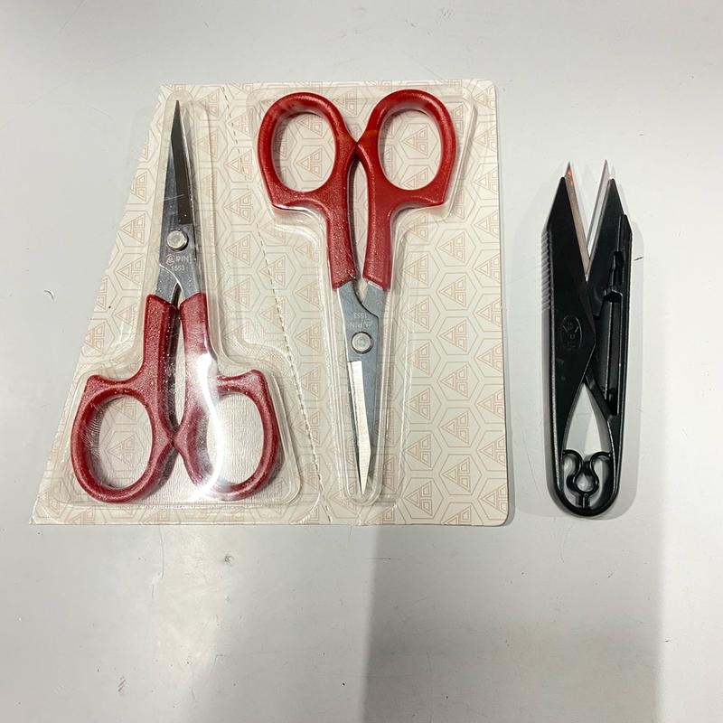 Combo 2 kéo mũi cong kèm 1 kéo bấm. Kéo bấm lông gà, kéo bấm cắt tích gà chọi siêu bén.