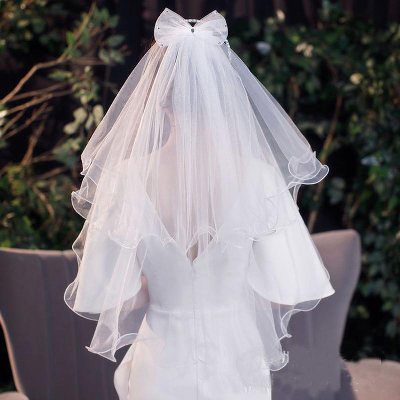 Product Introduction of Elegant Wedding Accessories Short Simple Lace Edge Two Layer With Comb Bridal Veil Wedding Veil Women's Tulle 12