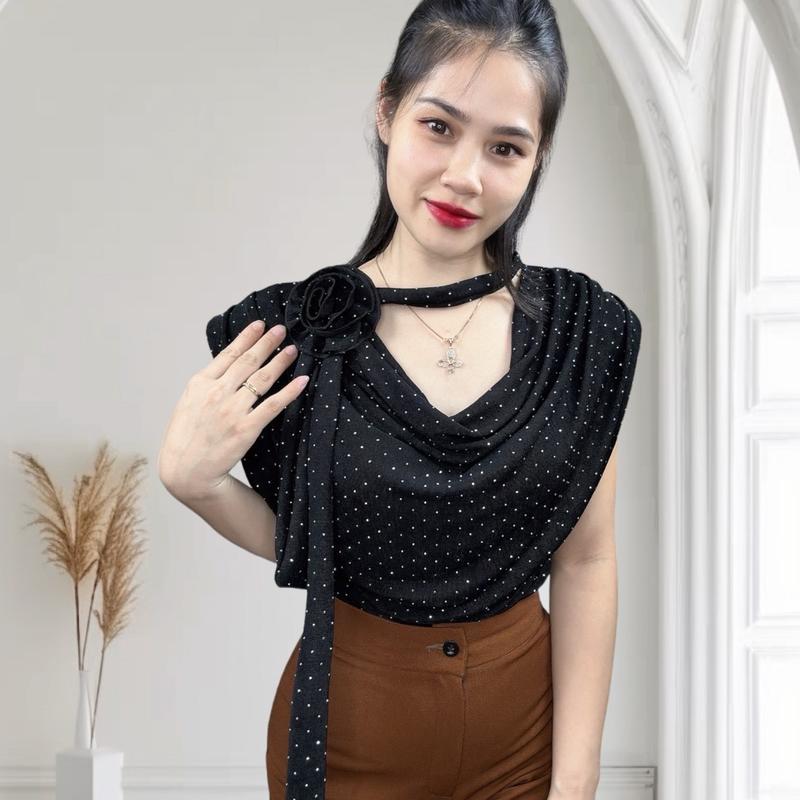  Áo thun đính đá nữ thiết kế cổ đổ có dây chéo cổ trang trí lèm tag hoa,áo thun ôm co giãn cổ đổ có đệm vai Women Top 