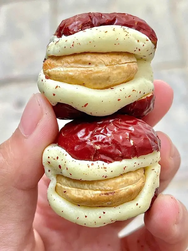 [COMBO 2 TÚI TÁO ĐỎ KẸP SỮA LẠC ĐÀ 500G (1KG) ] Snack Food Ăn Vặt kẹo táo đỏ sữa lạc đà 2