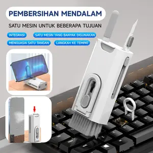 Kit pembersih digital multifungsi 8-in-1 untuk ponsel, komputer, keyboard, kemoceng layar, blower, sikat celah earphone, cairan pembersih, dan kain mikrofiber. Sempurna untuk penggunaan di rumah dan kantor.
