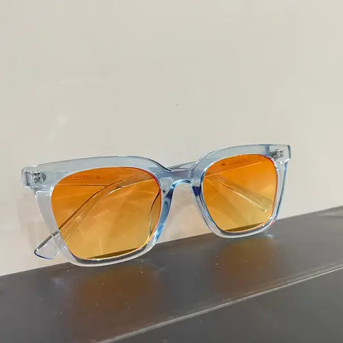 Kính Mắt Thời Trang Nam Nữ Momati Hot Trend 2023.Dáng Mắt Vuông Phù Hợp Mọi Khuôn Mặt,Chống UV400.Đeo Đi Chơi,Chụp Ảnh,Cafe,Chống Bụi Mắt Kính Women glasses smile lines chữ vàng gentle monster kinh cannu