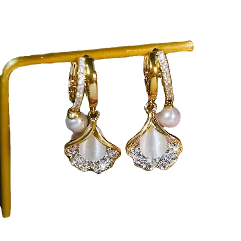 Kẹp Tai Hình Lá Bạch Quả Opal, Thời Trang Và Thanh Lịch, Hoa Tai Dễ Phối Đồ Dành Cho Nữ, Hoa Tai Đặc Biệt Độc Đáo Hàng Mới Về 2024 4