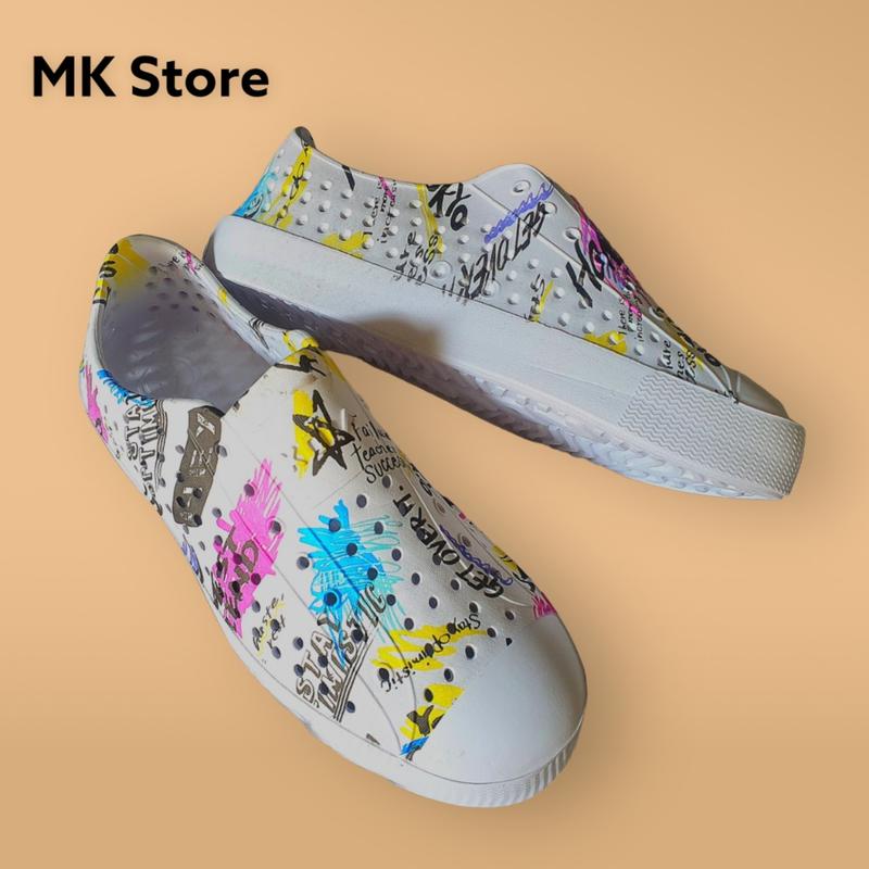 Giày nhựa nam đi mưa GL031 hoạ tiết 2023 - Giày lỗ siêu nhẹ siêu bền chống nước đi biển