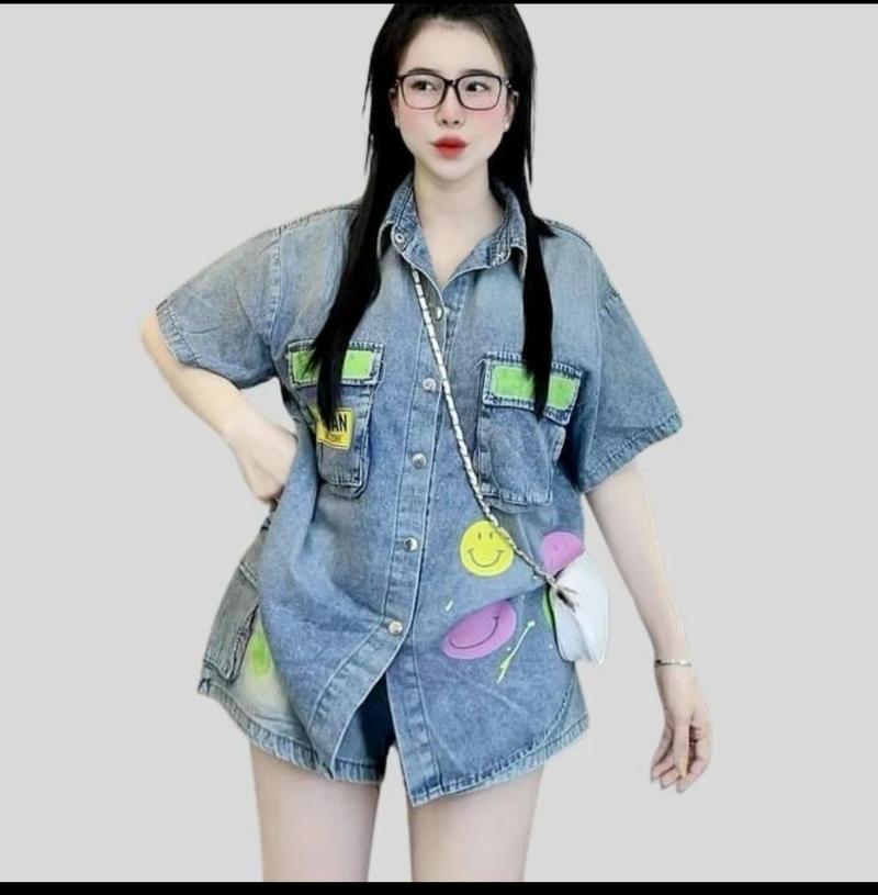 Product Introduction of Sét jeans đùi túi hộp hai bên in túi áo mặt cười  quần đùi tay ngắn Nữ Women Top Pants 1