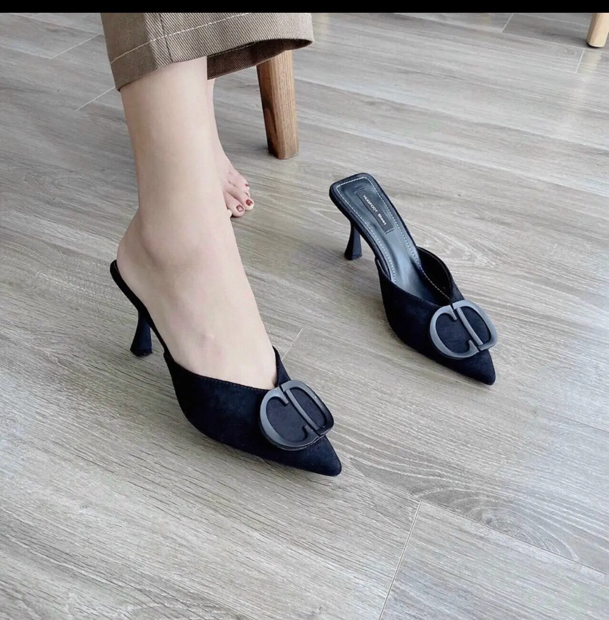 Sục nỉ cao gót 6cm cài khoá
