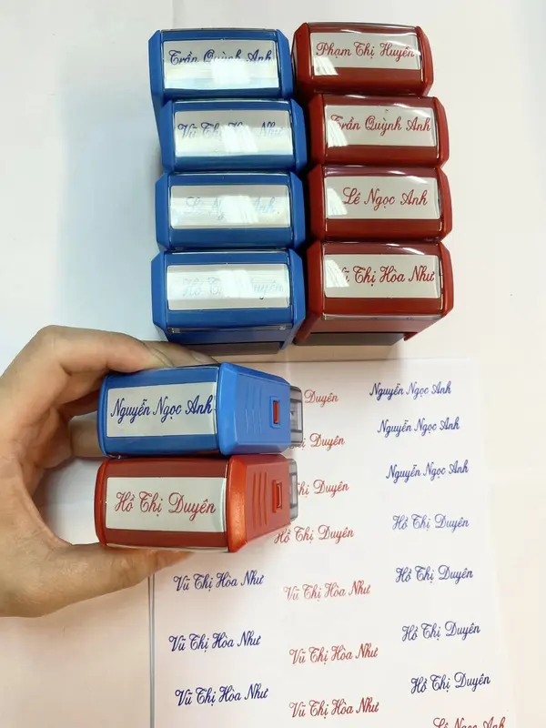 Dấu tên dài cỡ 18x47mm ( Bạn nhắn tên /ghi chú tên cần làm cho shop nhé ạ) 0