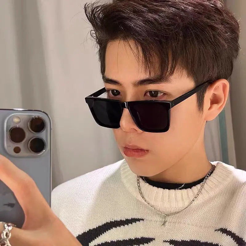 Mắt kính râm thời trang nam nữ chống tia UV, gọng kính gọn nhẹ Form Eyewear dạng mới 2024 Kính Mắt Chống Nắng V2 3