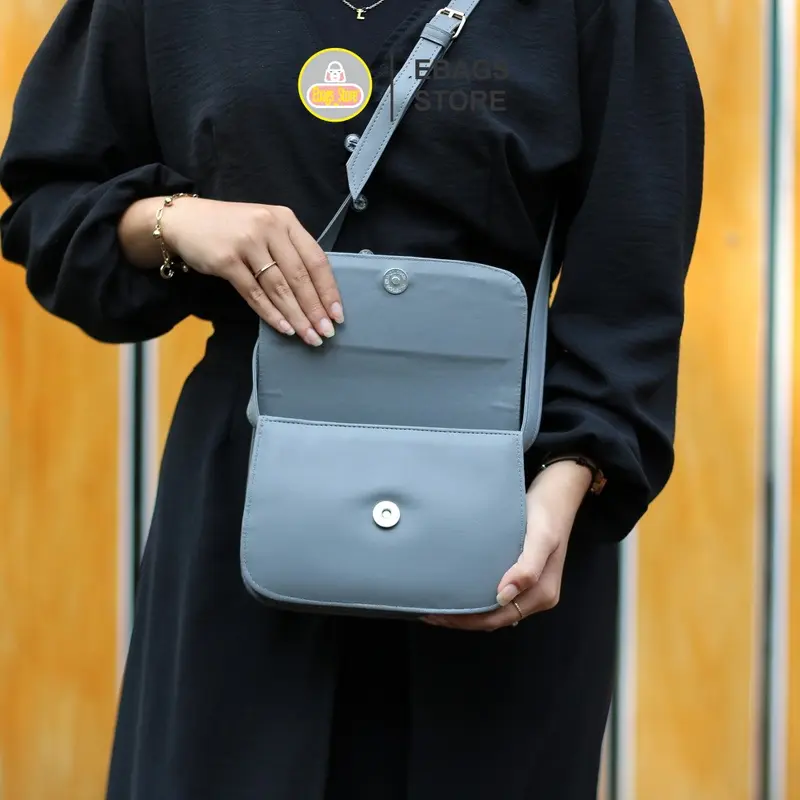 Tas selempang simple model della 3