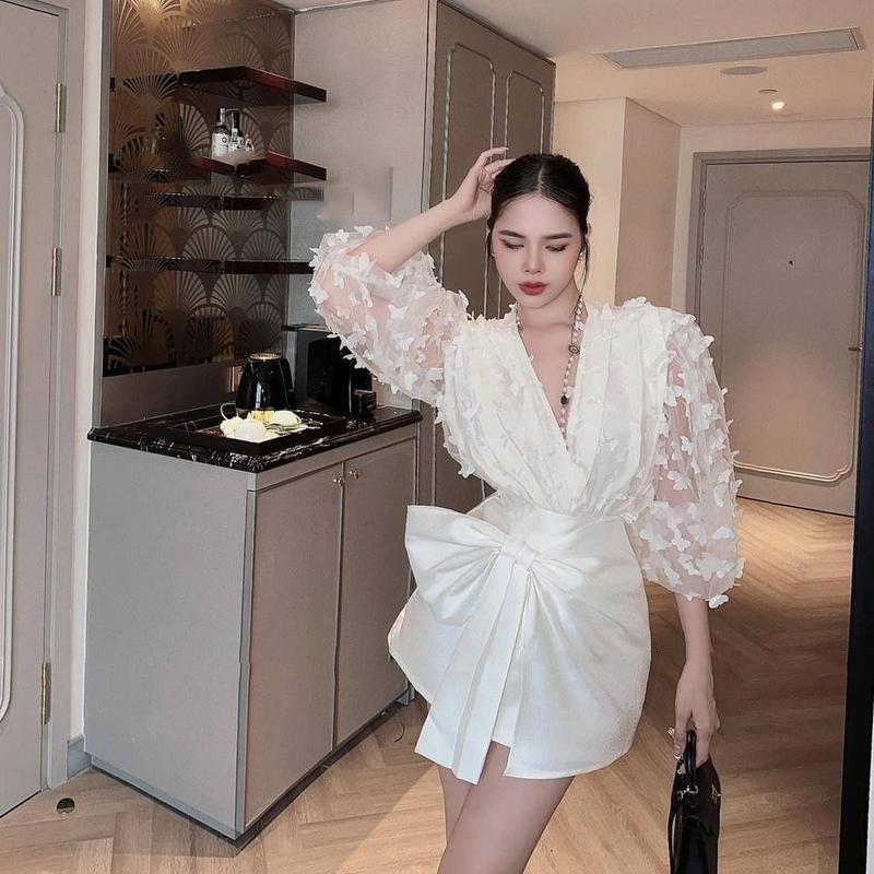 BASIC.CHIC Set áo hồ điệp + chân váy tafta nơ eo 2 màu đen trắng 1
