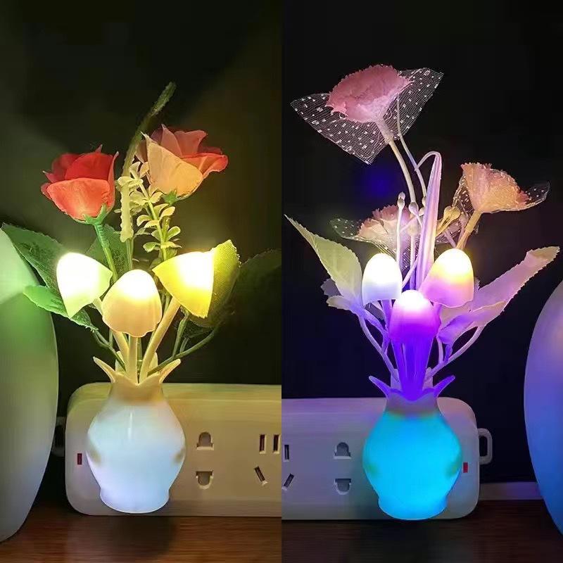 Combo 2 đèn ngủ hình cây hoa hồng cảm ứng - tự động sáng khi trời tối