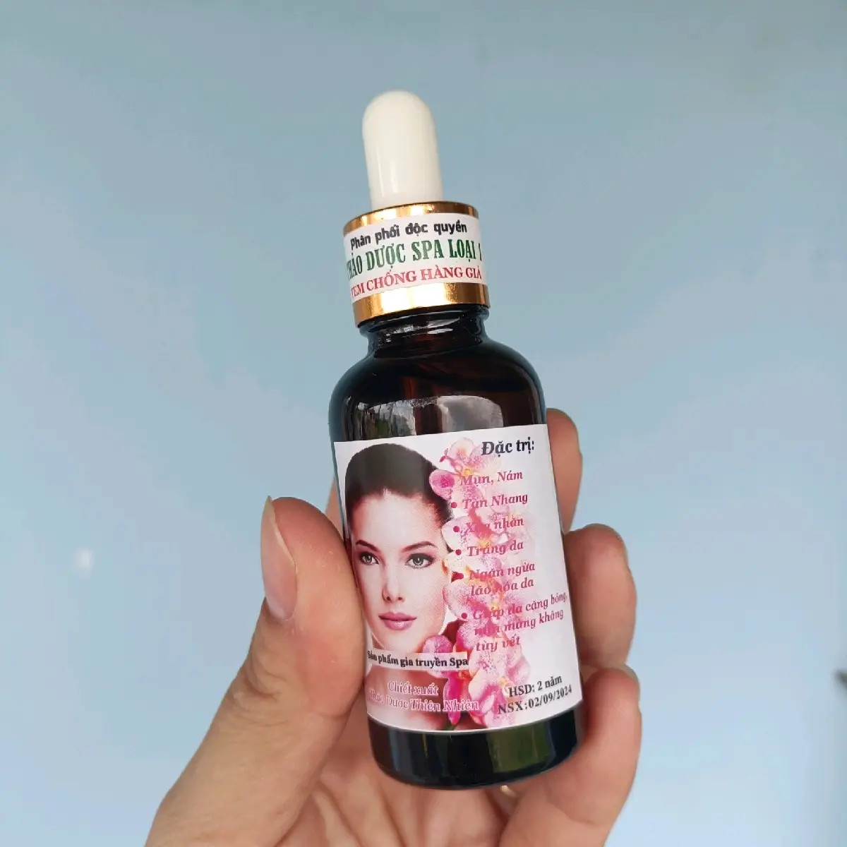 1 lọ tái tạo da spa (không kèm kem) giúp da tái tạo không sưng kèm bông Gòn Skincare