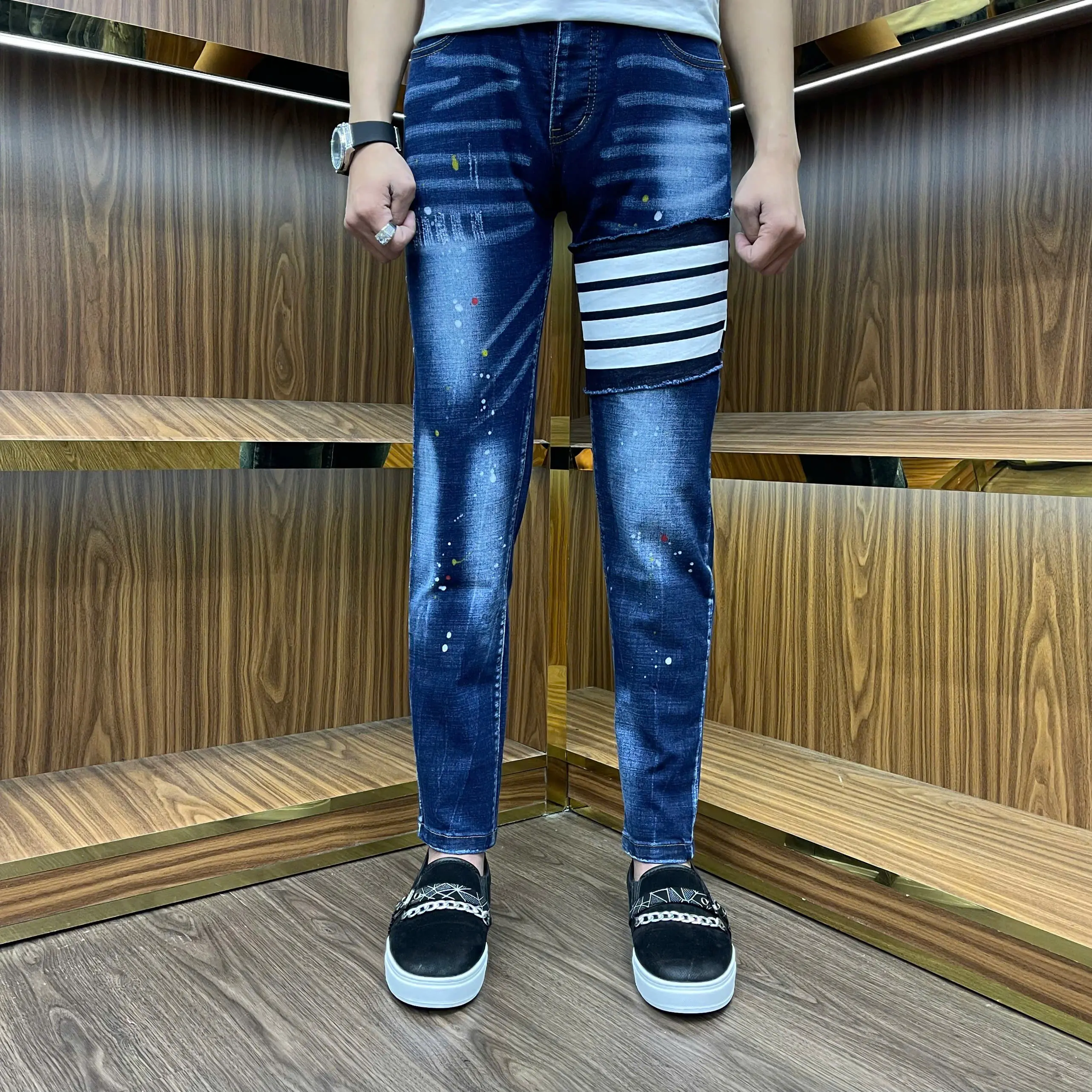 quần Jeans nam xanh kẻ sọc trắng kẻ ngang thêu tua bốn cúc