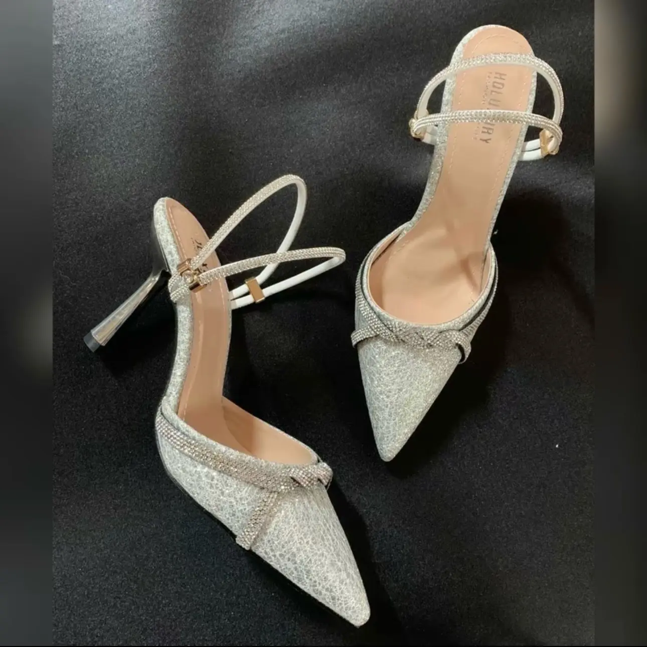 Giày cao gót bít mũi  trẻ trung đen-bạc 7-9cm