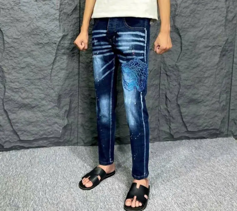 QUẦN  JEAN NAM  PHỐI IN HỌA TIẾT HOT TREND HỔ ĐỎ. HỔ ĐEN  CO GIÃN, VẨY SƠN XỊN PHONG CÁCH BOY PHỐ.