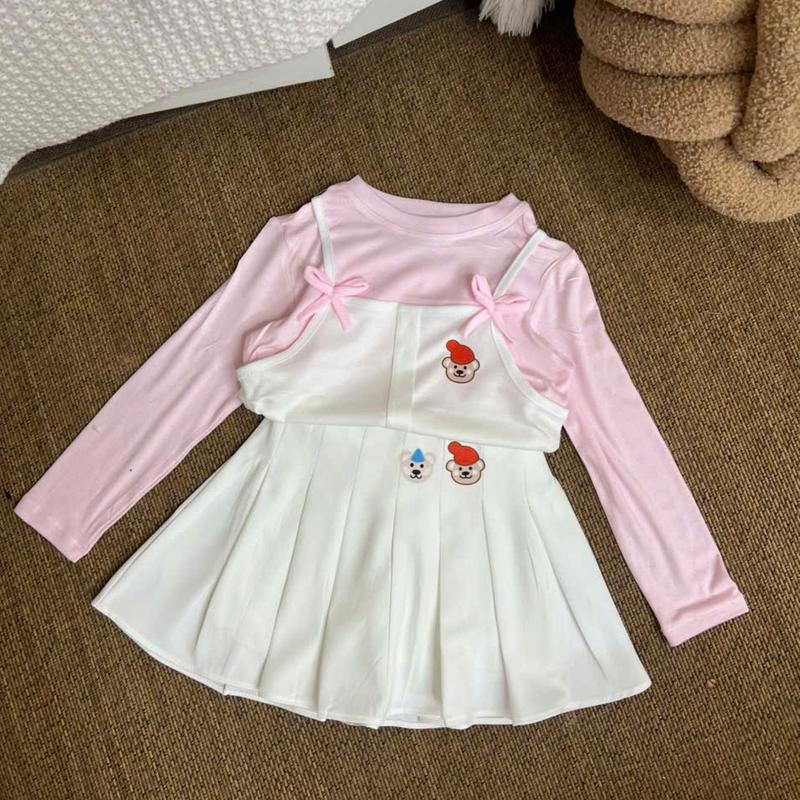 Set Áo Thun Trắng Tay Dài Phối Yếm 2 Màu Kèm Chân Váy Xếp Li 29K Dành Cho Bé Gái