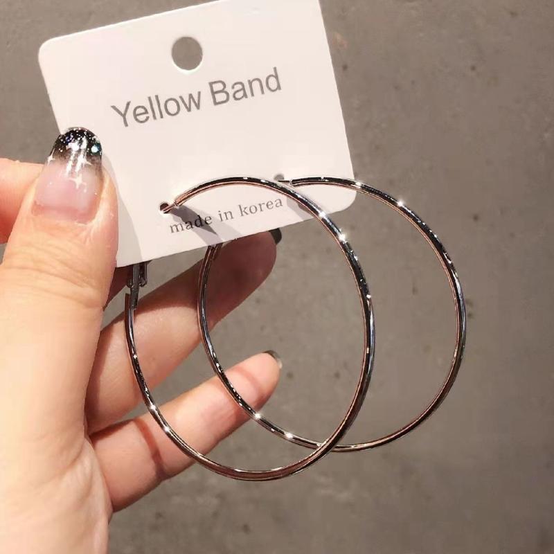 Hoa Tai Vòng Tròn Cỡ Lớn Phong Cách Châu Âu Và Mỹ Vòng Tay Đơn Giản Thanh Lịch, Kim Bạc S925, Ins Phong Cách Ngầu, Hoa Tai Dễ Phối Đồ, Hoa Tai Phong Cách Hồng Kông, Thích Hợp Cho Năm 2024 3