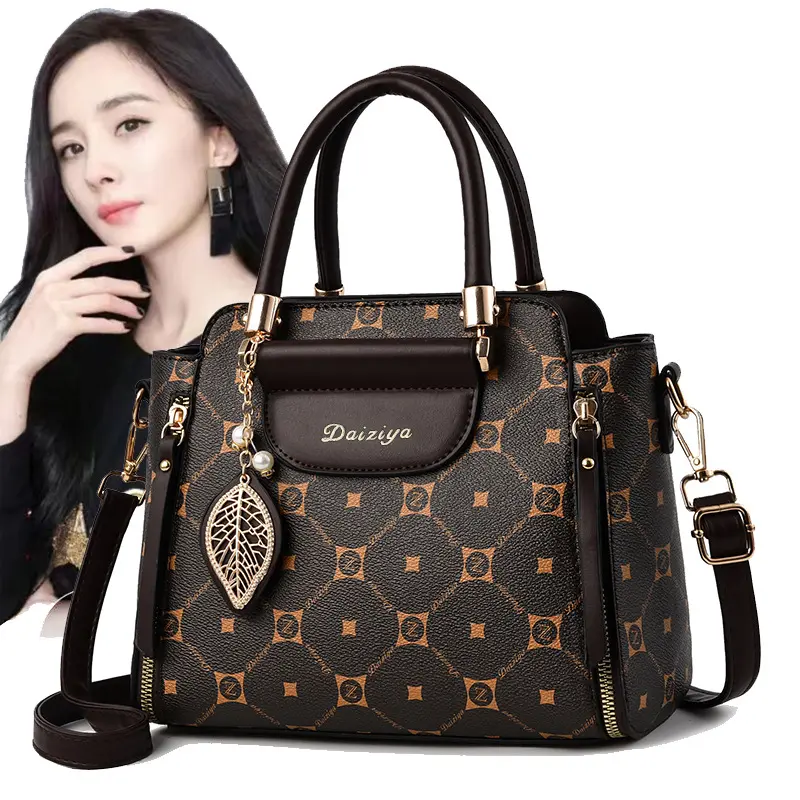 Light Luxury Women's Handbag Cross-Border New Western Style Middle-Aged Women's Fashion Large Capacity Shoulder Crossbody Mother Bag Women