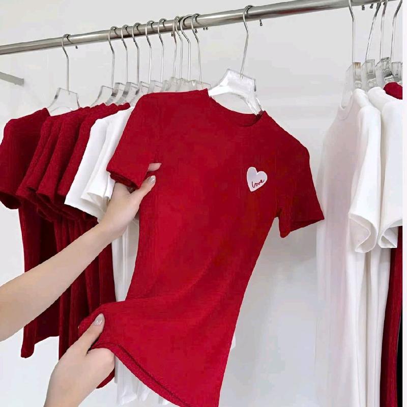 Áo thun nữ cổ tròn tay ngắn thêu tym cực xinh 2