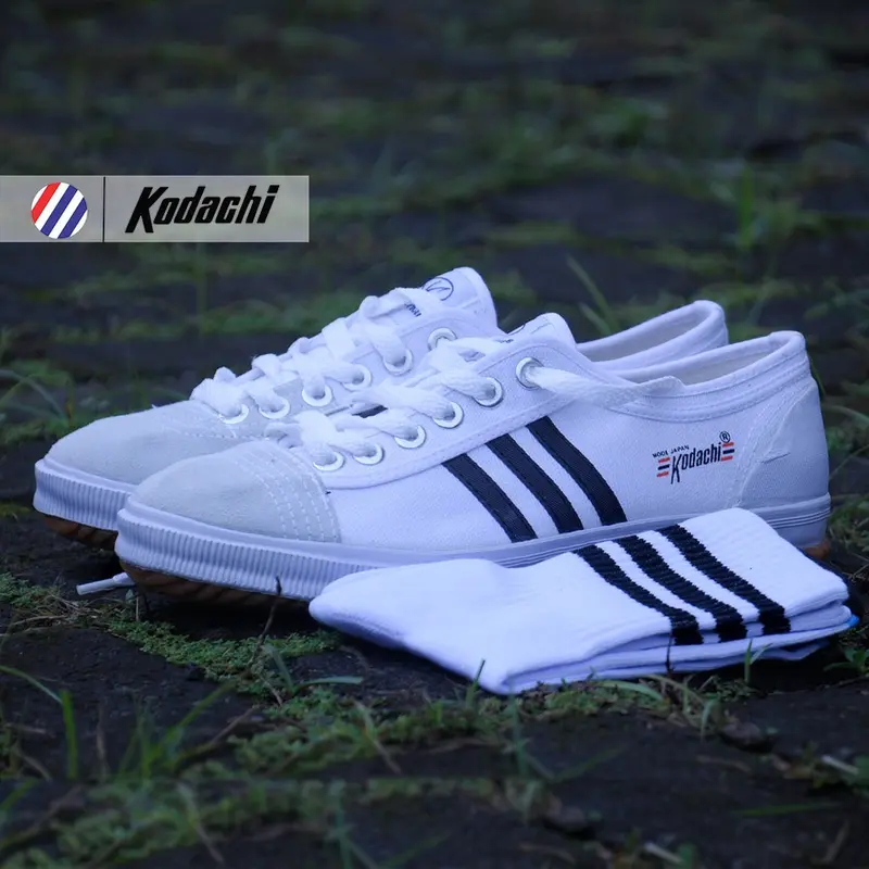 Sepatu Kodachi 8111 Dark Grey + Kaos Kaki Old School
