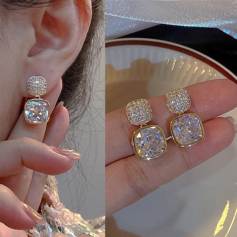 Bông Tai Đinh tán Tai Zircon Hình Vuông, Hàng Mới Về, Đầy Màu Sắc, Dành Cho Nữ, Thời Trang Cá Tính, Phụ Kiện Đeo Hàng Ngày, Thích Hợp Cho Bữa Tiệc, Trang Sức, Quà Tặng Sinh Nhật