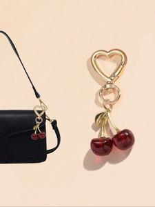 Dije para bolso de diseño de cereza lindo, Llavero de moda para mujeres y niñas, Dije para bolso comodín y exquisito para regalo de cumpleaños, Accesorios para bolsos