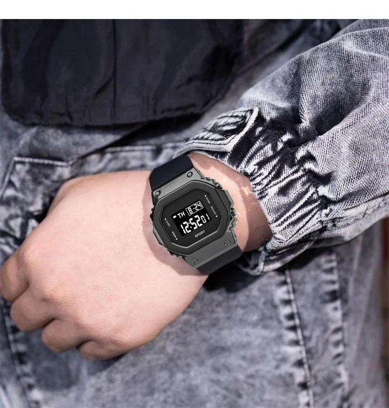 Product Introduction of Fashion Casual Student Multifunctional Silicone Strap Wristwatch Luminous Calendar Sport Electronic Watch 4