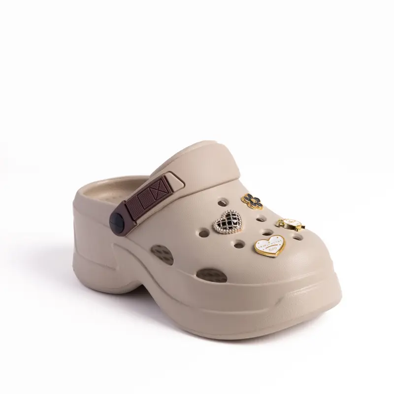 Dép sục nữ đế cao 7cm kèm 8 charm bling form gọn thời trang cá tính Mayto CS-109 7