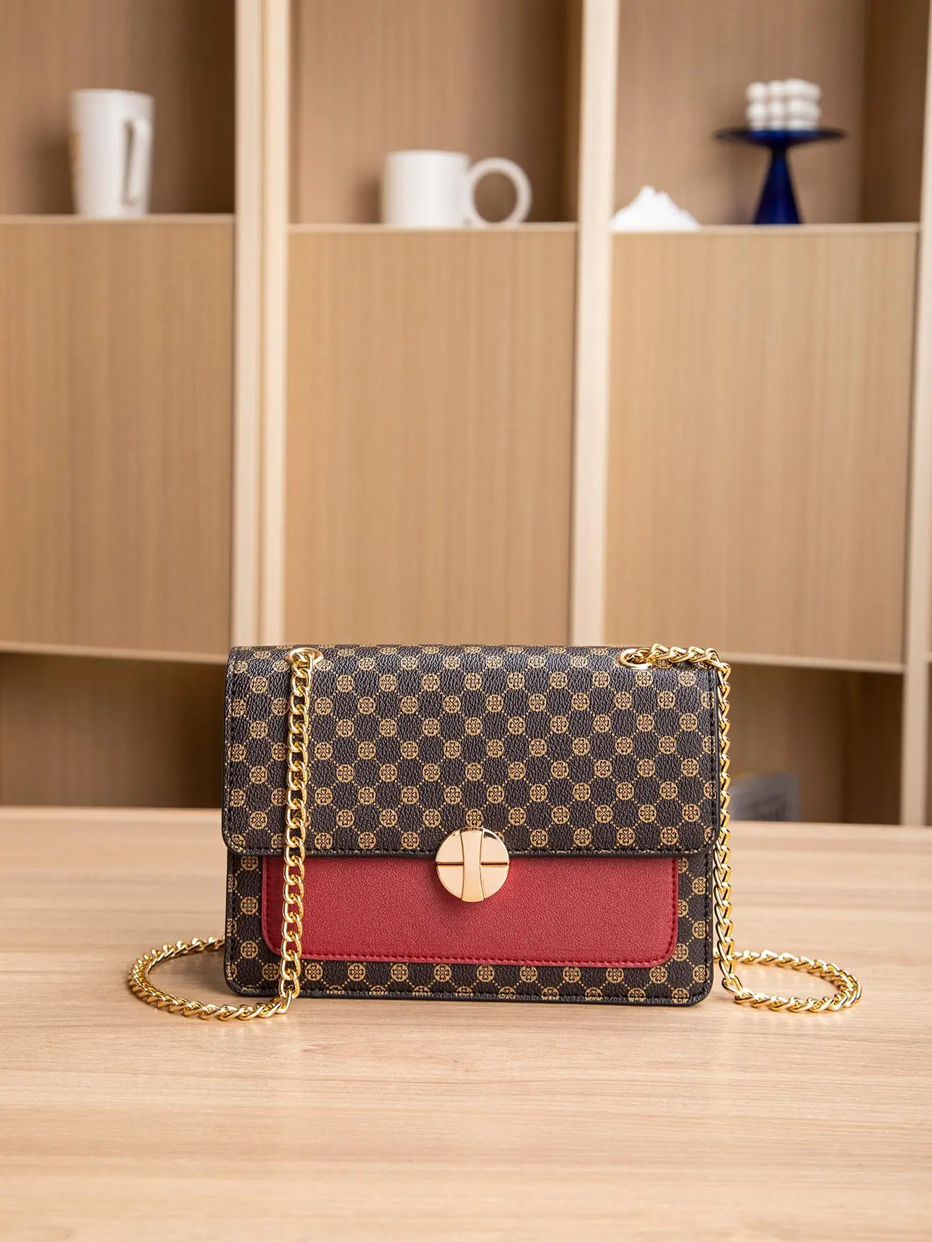 Women's Fashion Colorblock All Over Print Geometric Pattern PU Leather Chain Crossbody Bag, with Metal Buckle Design, Color Block Flap Square Shoulder Bag