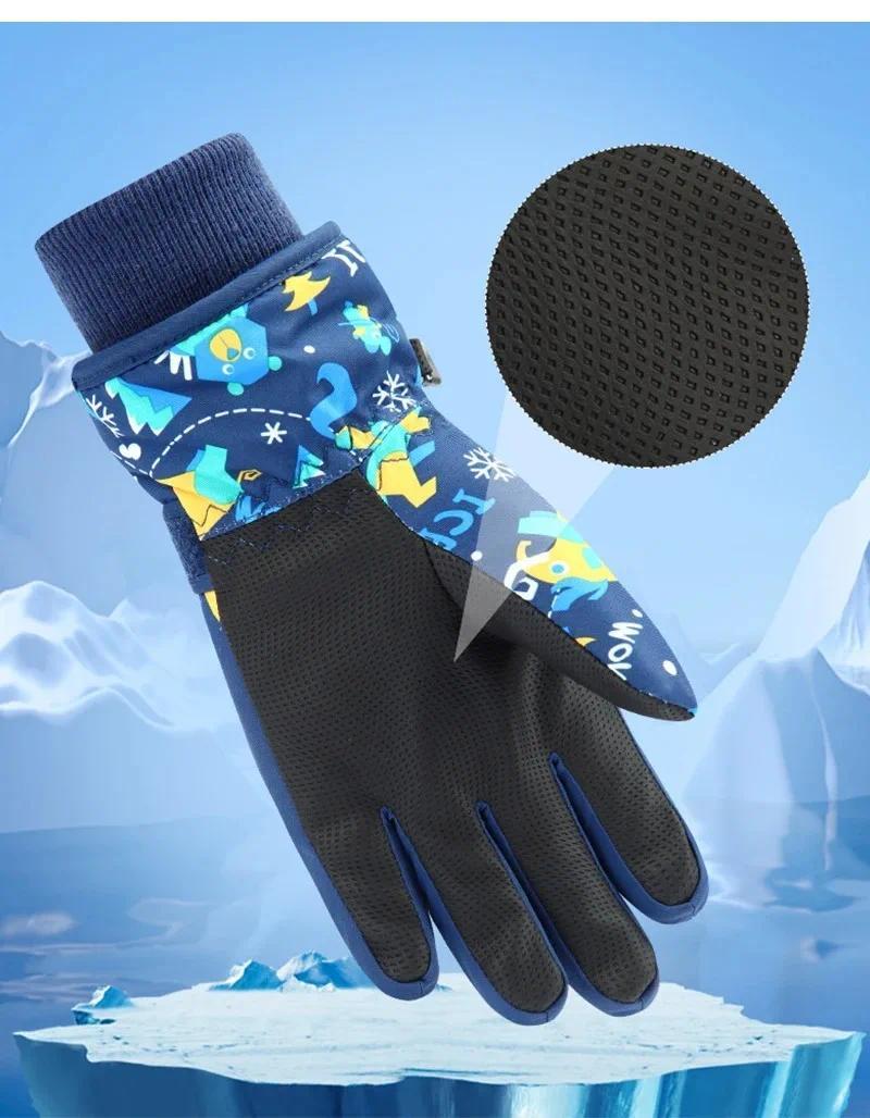 Product Introduction of Outdoor Children's Skiing Gloves Winter Warm Windproof Glovess Cartoon and Velvet Waterproof Riding Gloves Guantes Para El Frio 13