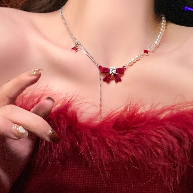 Product Introduction of Red Bow Pearl Necklace for Women New Popular Clavicle Chain Noble Niche Necklace Light Luxury High-Grade Accessories 7