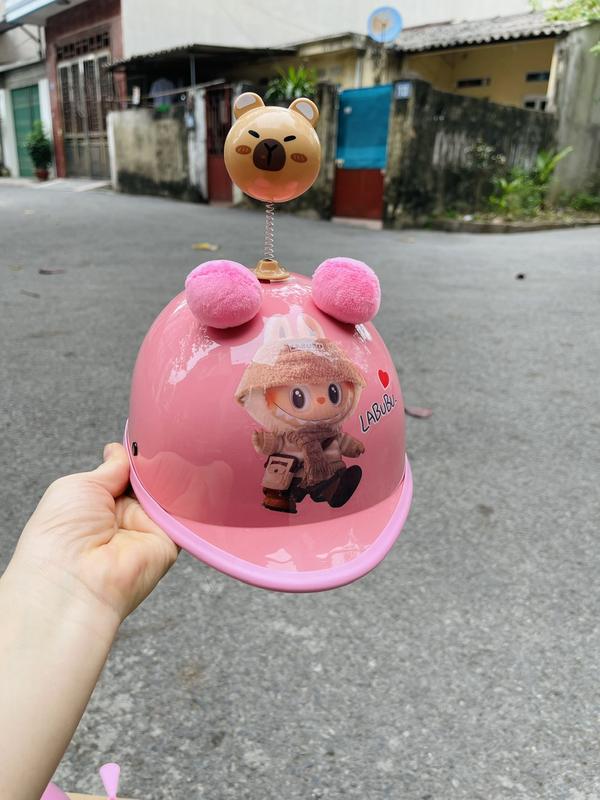 ( Size 10-20kg) Mũ bảo hiểm cho bé hình labubu Đáng yêu (màu hồng) 4